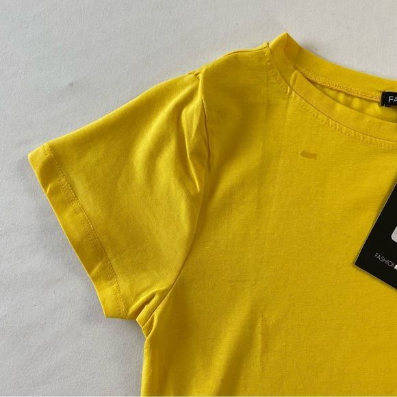 Fashion Nova crop top - Picture 5 of 12